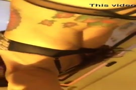 فيلم ام تدخل على ابنها وهو ينيك اخته