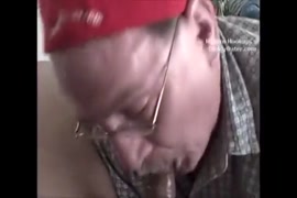 تنزيل مقطع سكس على الجوال خيول المزرعة مع نسوان